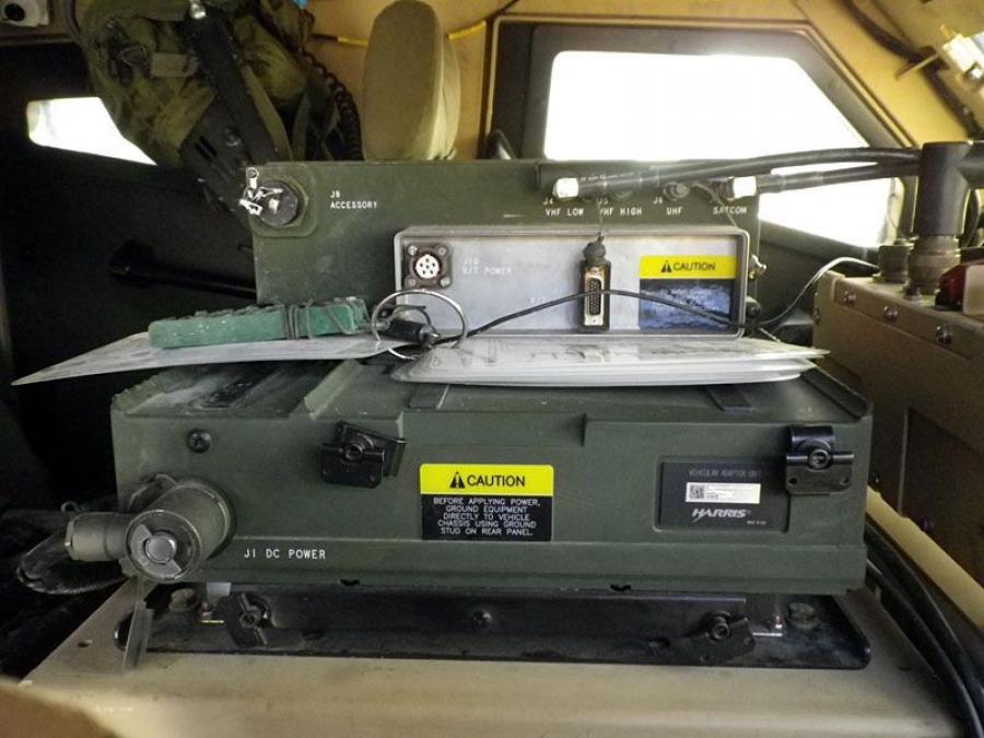 Детали интерьера Oshkosh M-ATV 2009 года  (фото 262 из 676)